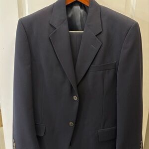 TravelSmith Black Men's Suit